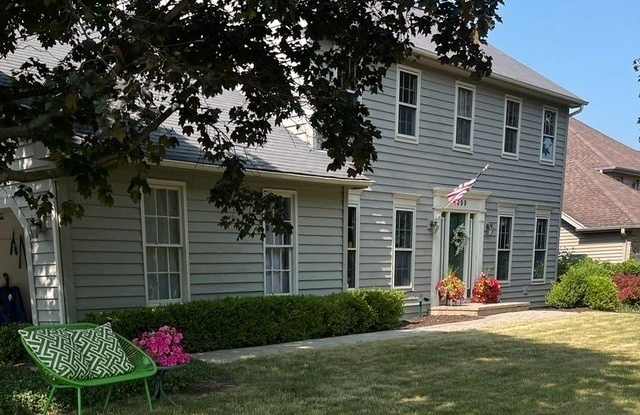 1099 W JEFFERSON Avenue photos photos