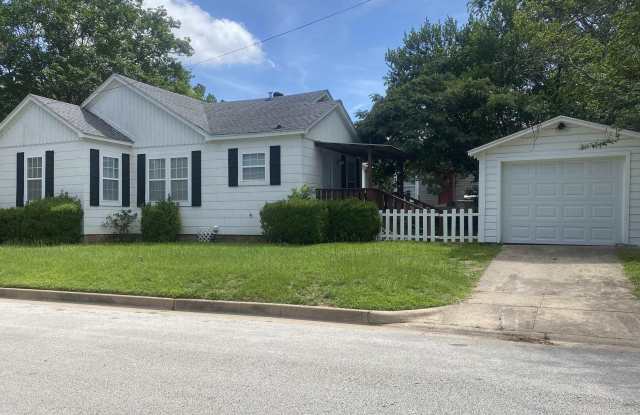 908 W Sixth St. - 908 West 6th Street, Tyler, TX 75701 908 W Sixth St. - 908 West 6th Street, Tyler, TX 75701