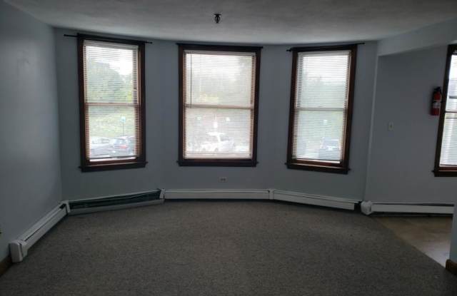 16 Broadway Gallery 2