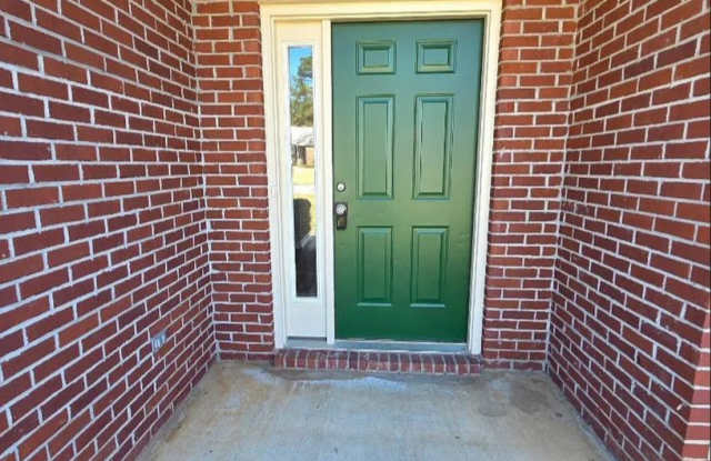 North Columbus Home with Garage and Huge Backyard Gallery 3