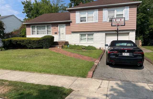 570 Church Avenue - 570 Church Avenue, Woodmere, NY 11598