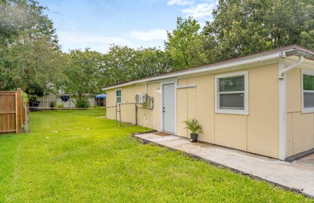 5822 Tampico Road - B Gallery 2