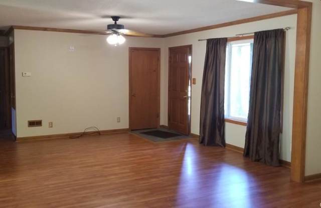 28 Ouachita Road Gallery 4