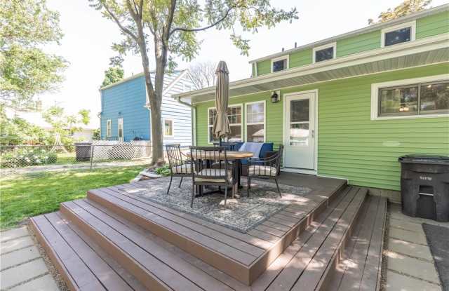 3938 Lower Beaver Rd photos photos