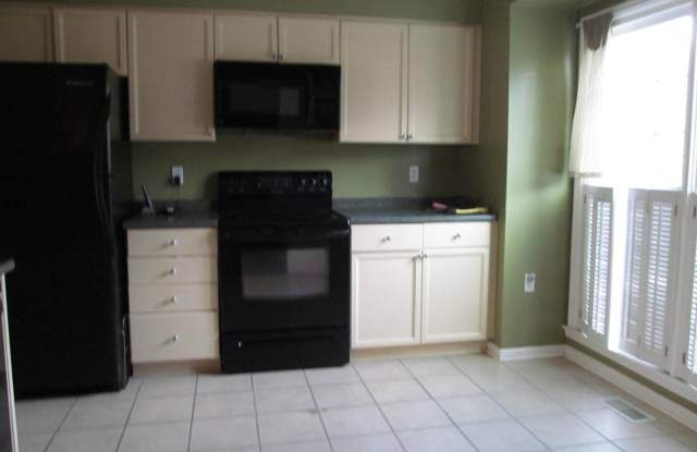 5720 LOFTHILL COURT Gallery 2