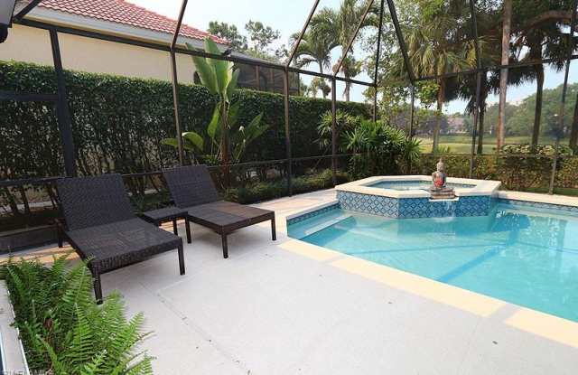 6967 Greentree DR Gallery 4