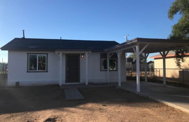 Remodeled Home Ready To Rent! - 109 West Lincoln Avenue, Coolidge, AZ 85128