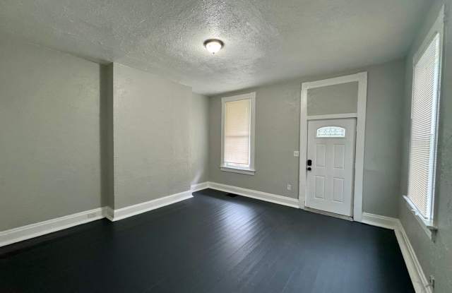 Spacious 3 Bed 2 Bath House For Rent Gallery 3