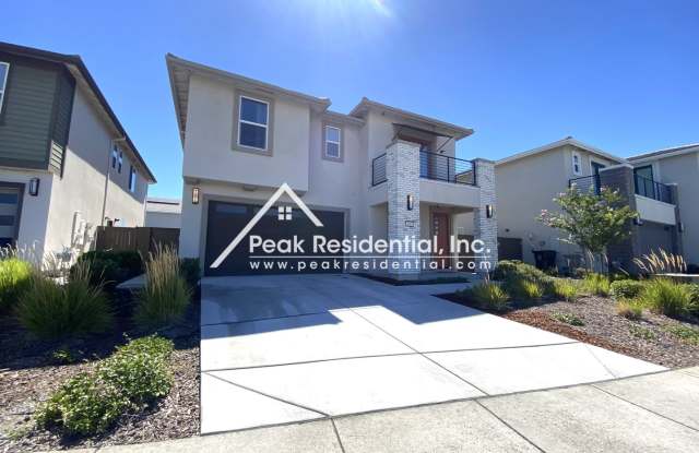 Very Nice 4bd/3ba North Natomas Home with 2 Car Garage photos photos