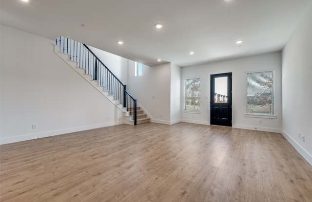 4405 Cave Springs Street Gallery 2