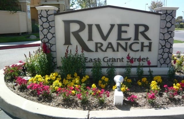 220 East Grant Ave #60 - 220 E Grant St, Santa Maria, CA 93454