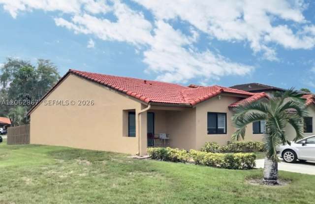 6651 NW 173rd Ln Gallery 2