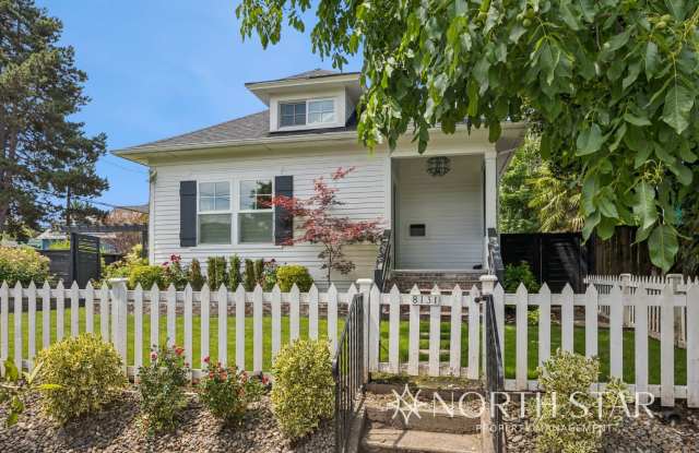Remodeled Sellwood Bungalow - 8131 Southeast 16th Avenue, Portland, OR 97202 Remodeled Sellwood Bungalow - 8131 Southeast 16th Avenue, Portland, OR 97202
