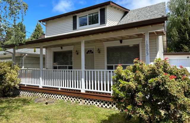 Three Bedroom Home with a Large Yard and Garage photos photos