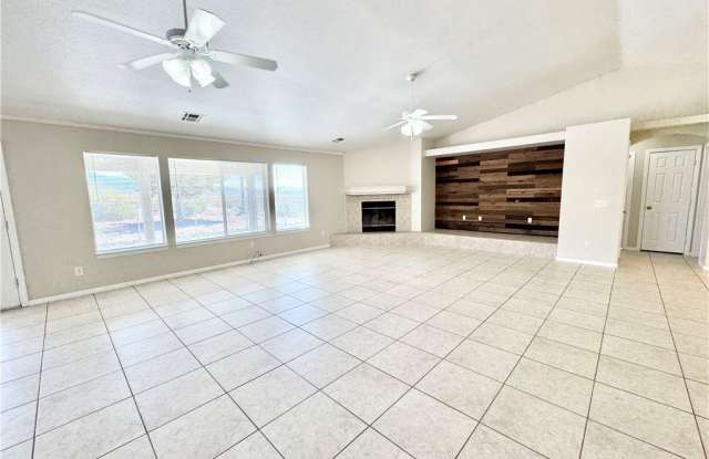 2281 S Zuni Avenue Gallery 3