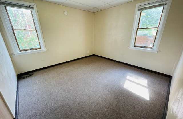 335 Hemlock Dr Gallery 3