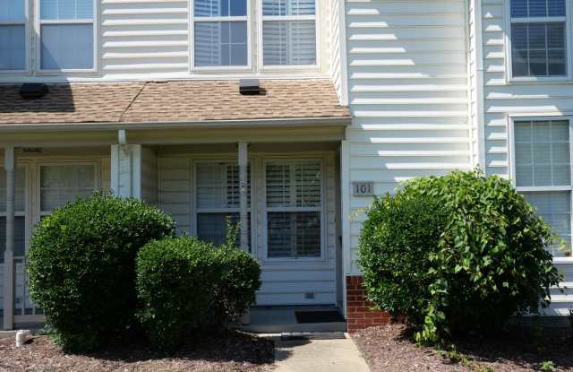 101 Post Oaks, Yorktown Va. 23693 photos photos