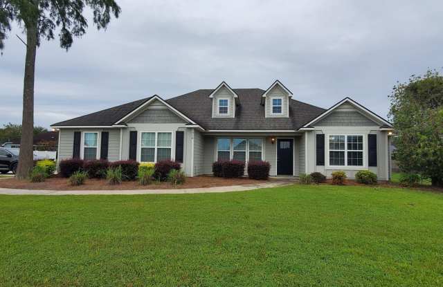 Southern Charm meets Modern Comfort: Exquisite 4-Bedroom Rental Home in Hahira, Georgia photos photos Southern Charm meets Modern Comfort: Exquisite 4-Bedroom Rental Home in Hahira, Georgia photos photos