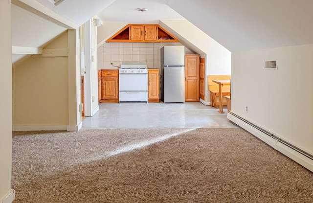 Charming 1br Townhome In Quite Country Setting (Heat Included) - 1000 U.S. 4, Rutland County, VT 05701