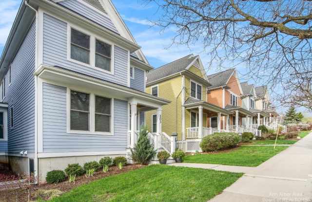 203 W Summit Street photos photos