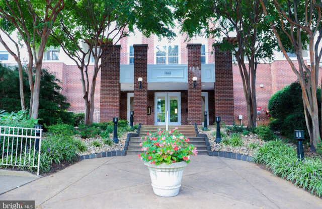 1641 INTERNATIONAL DRIVE photos photos