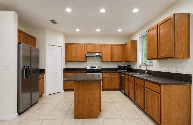 2789 S Evergreen Circle Gallery 2