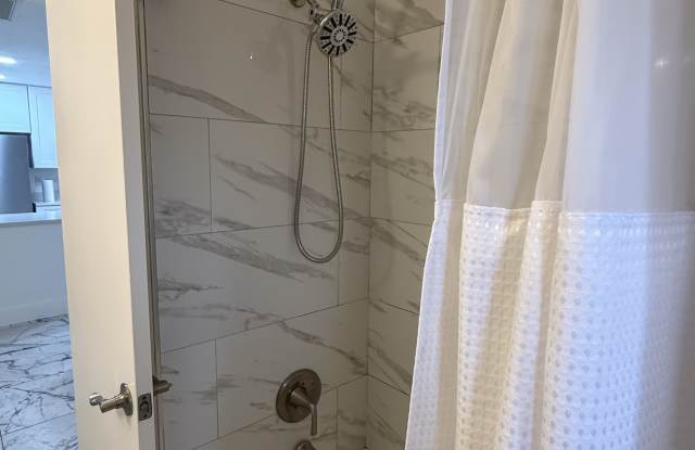 188 Boundary Blvd photos photos