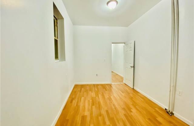 4007 Barnes Avenue Gallery 3