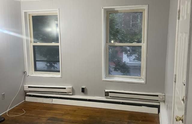 146 Clinton Street - 1 Gallery 4