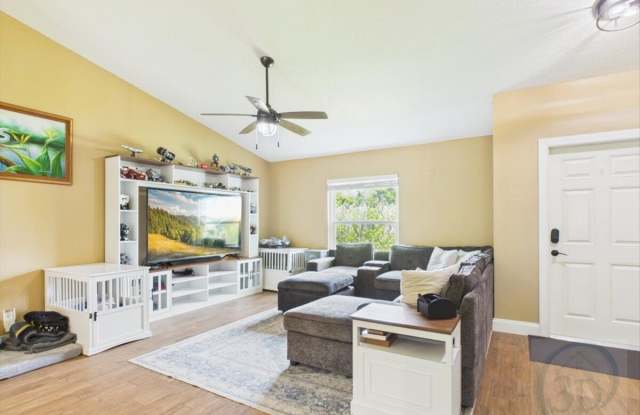2265 SW Grosspoint Street photos photos