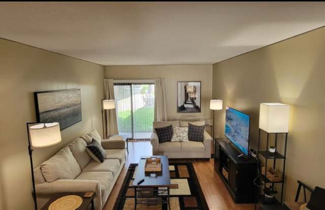 2106 Kanawha Boulevard East photos photos