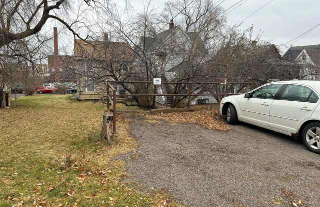3 Bedroom House in Duluth - Free September Rent!! Gallery 4