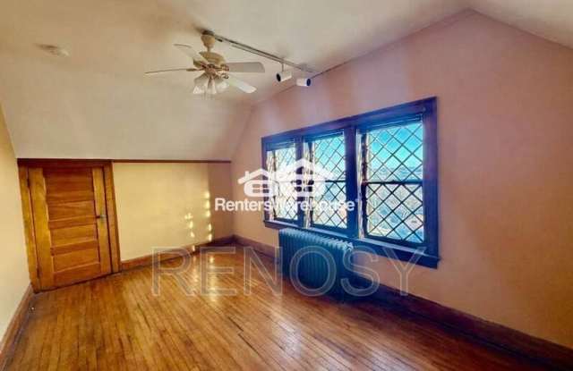 669 17th Street Gallery 2