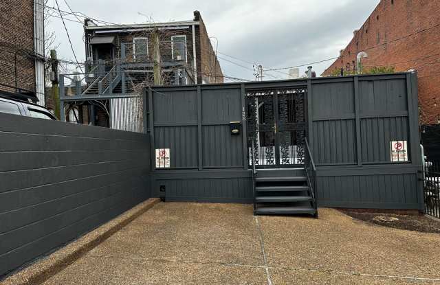 Downtown Apartment! 2 Bed/ 2 Bath with Parking! photos photos