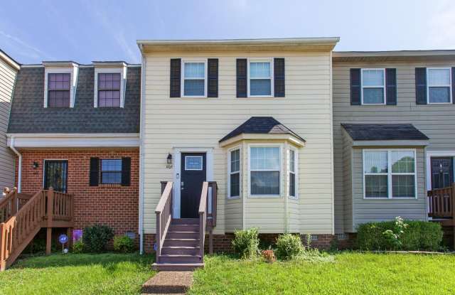 Spacious Williamsburg Townhome with Modern Touches  Great Location! photos photos