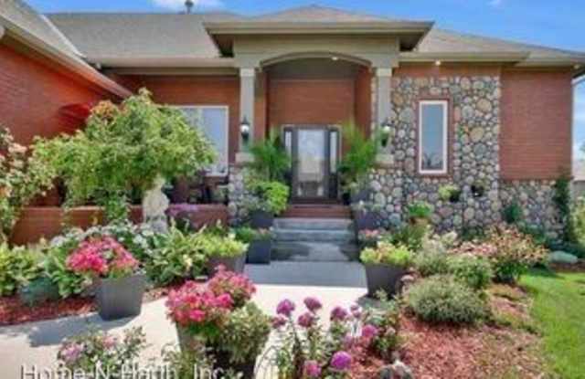 3370 N Brush creek Cir. Gallery 4