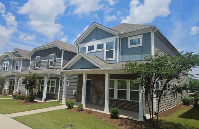 Gorgeous 3Br 2.5Ba Home in Cary! Available Now! Gallery 3