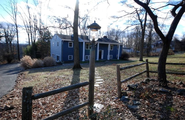 1740 Cedar Crest Rd - 1740 Cedarcrest Road, Martinsville, NJ 08805