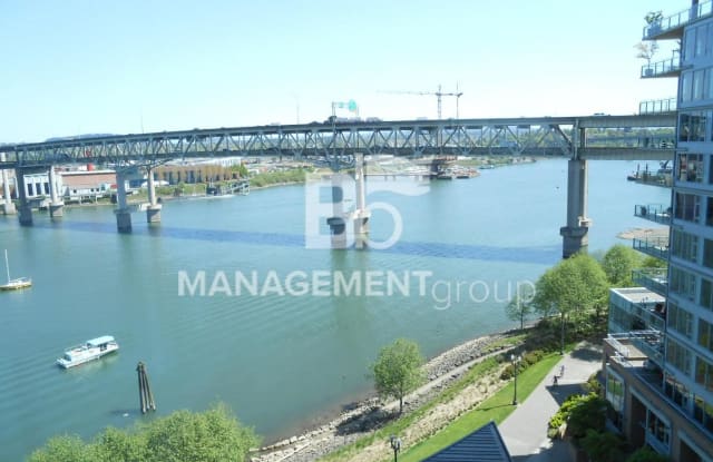1900 SW River Drive #1004 - 1900 Southwest River Drive, Portland, OR 97201