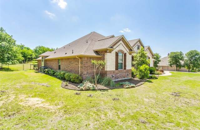 521 Parker Oaks Lane Gallery 2