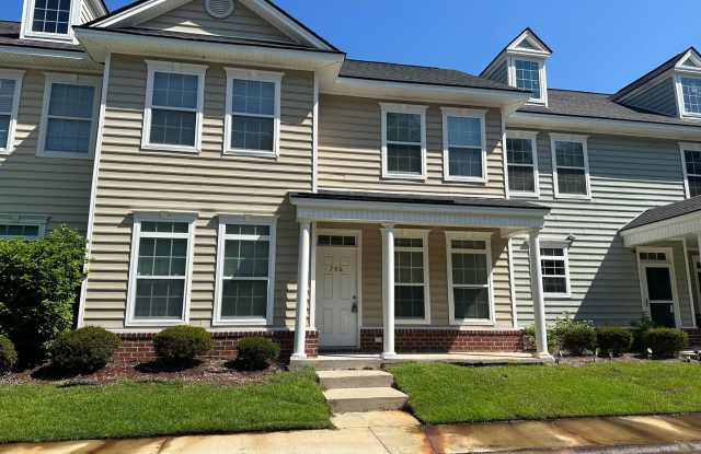 MOVE-IN SPECIAL: 50% OFF 1st FULL MONTH'S RENT!** Gallery 3