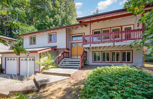 5 Bed 3 Bath home In Bellevue Available Now photos photos