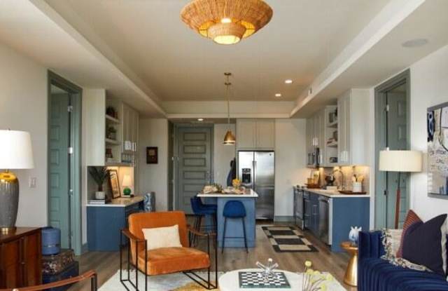13492 Lyndhurst St Gallery 2