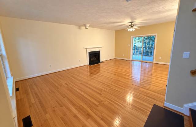 5465 Goodman Forest Lane Gallery 4