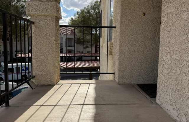 Charming 2-Bedroom Condo in Gated Community Gallery 3