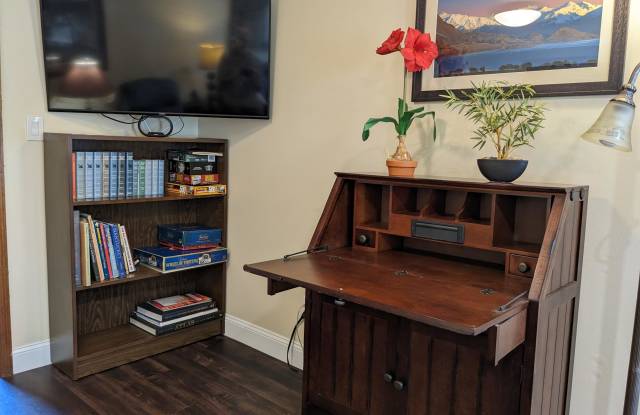 9001 Mahogany Row Southeast - B Gallery 3