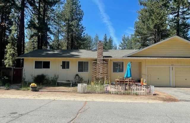 3057 Oakland Avenue photos photos