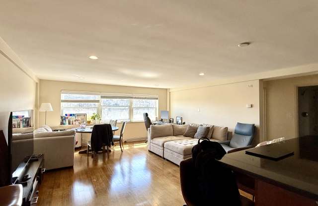 1600 Beacon St photos photos
