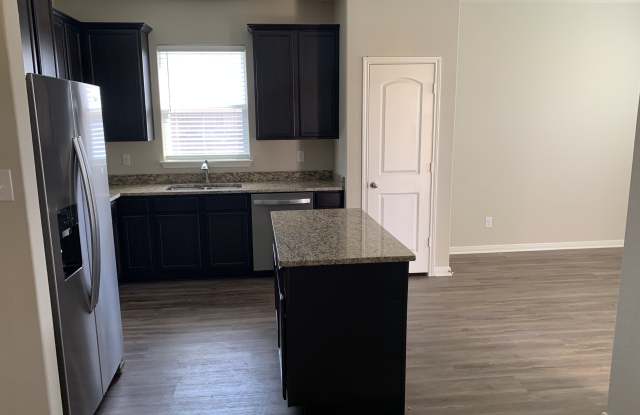 7829 Bluewater Cv - 7829 Bluewater Cv, San Antonio, TX 78250