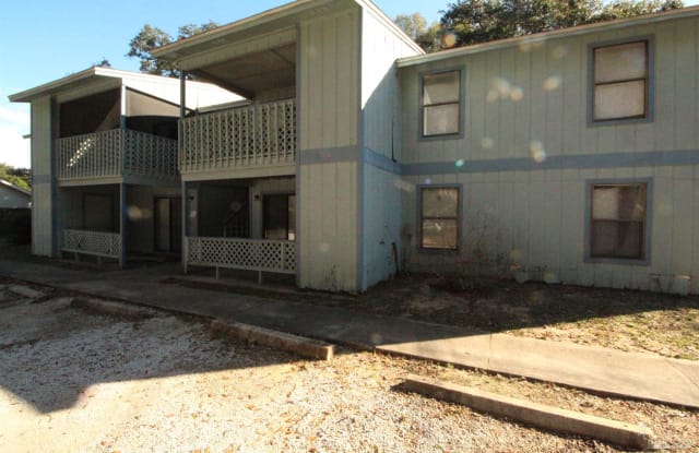 7116 PEARSON RD - 7116 Pearson Rd, Bellview, FL 32526